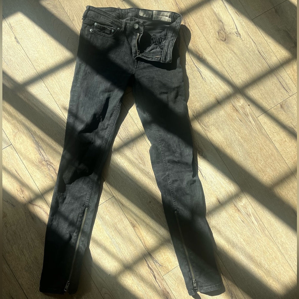 Stylish Black Jeans